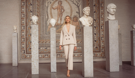 DER POWER SUIT - Das motivierende Outfit mit Power-Statement!